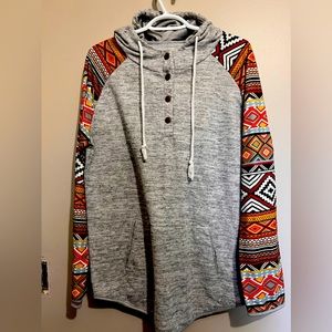 Beautiful Aztec hoodie!!
